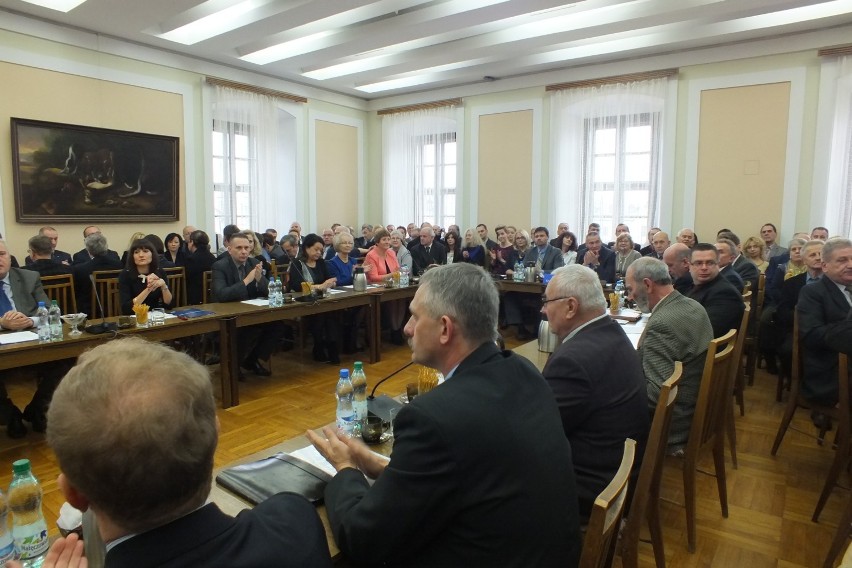 Andrzej Wnuk już po ślubowaniu. Zamość ma nowego prezydenta