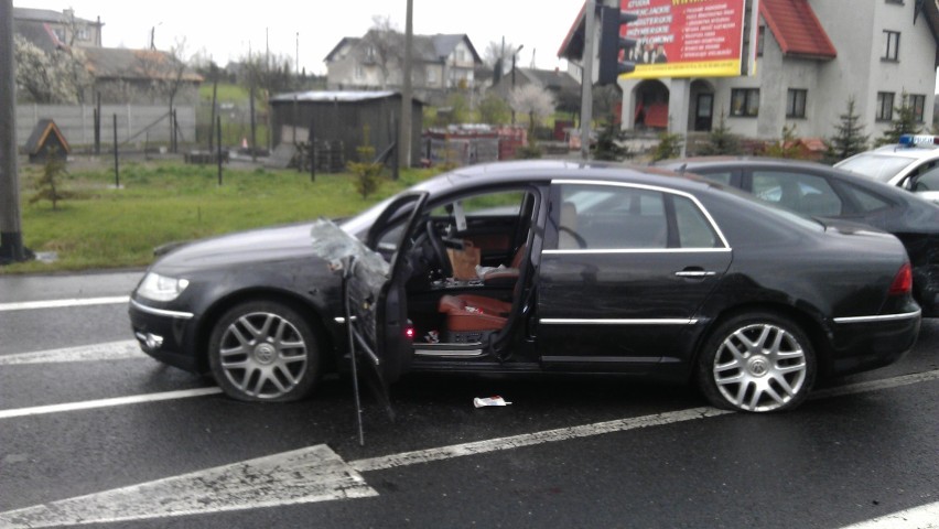 Szalony pościg autostradą A4 za kierowcą VW. Zatrzymanie pod Okuszem [ZDJĘCIA, WIDEO]