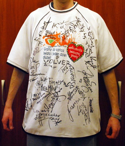 Koszulka SELECT (rozmiar XXL) z autografami gwiazd
podpisali...