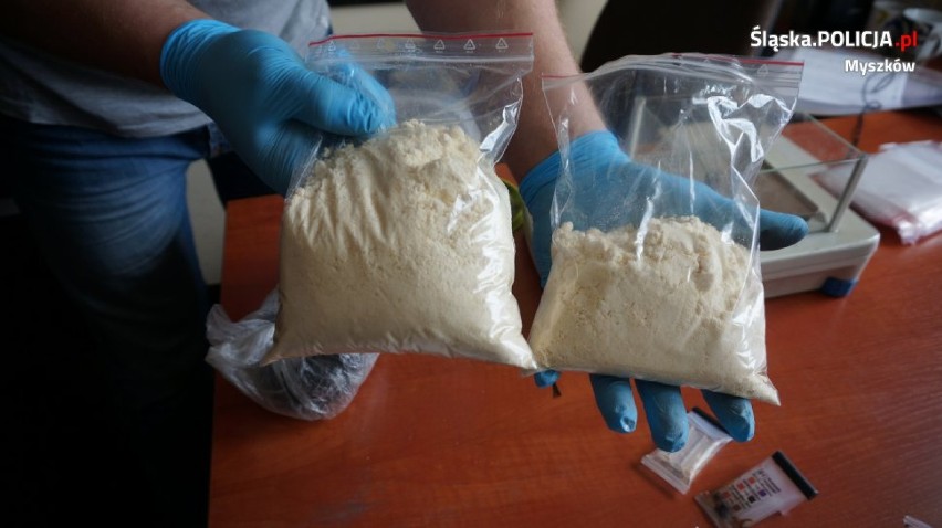 Myszkowscy policjanci przejęli 1,7 kg narkotyków! [ZDJĘCIA]