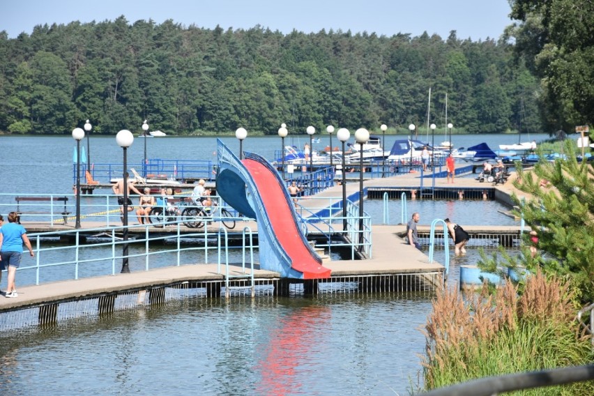 Sobota na plaży nad Jeziorem Durowskim. Zobacz zdjęcia 