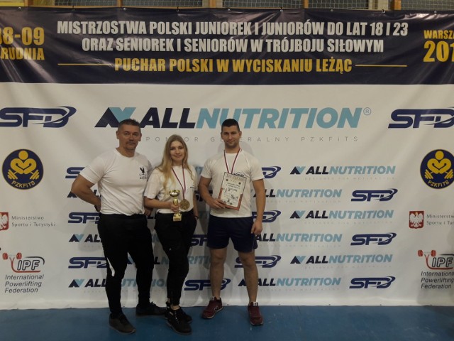 Klaudia Banaszak z Lubinia została mistrzynią Polski juniorów w trójboju siłowym