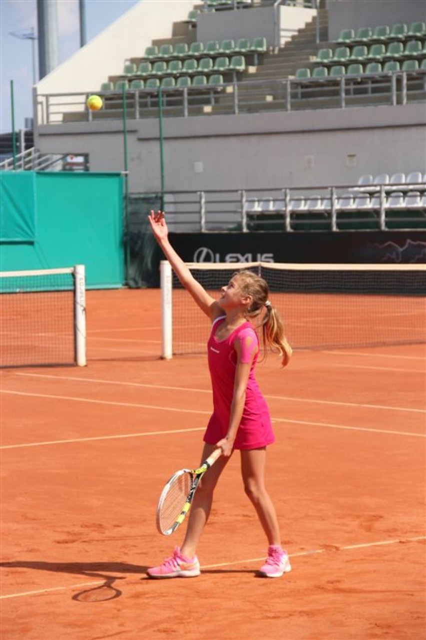 Maja Chwalińska mistrzynią Polski w tenisie ziemnym. A to nie jedyne ostatnie sukcesy. Ma też brąz