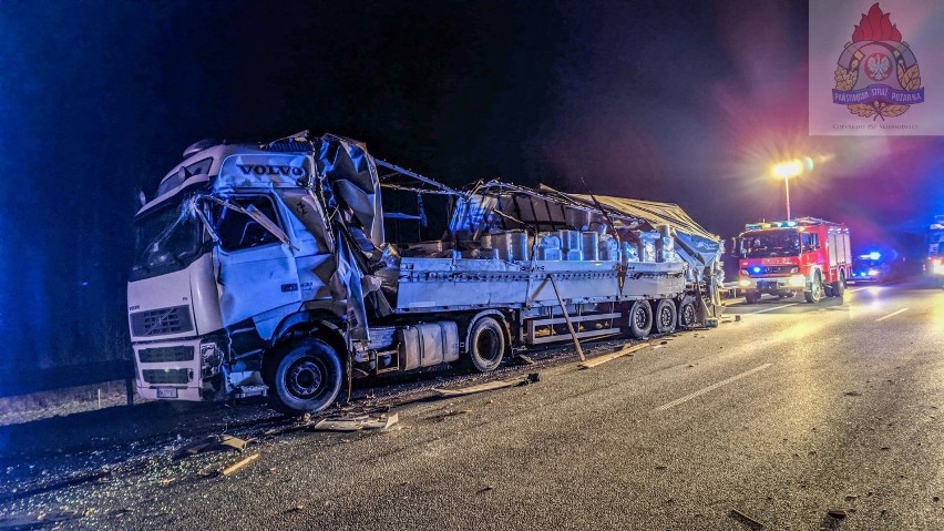 Do wypadku doszło w sobotę około godz. 17.30 na autostradzie...