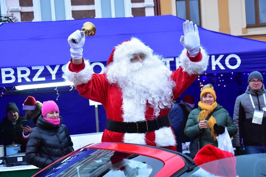 Wizyta św. Mikołaja na Jarmarku Świątecznym w Żninie,...