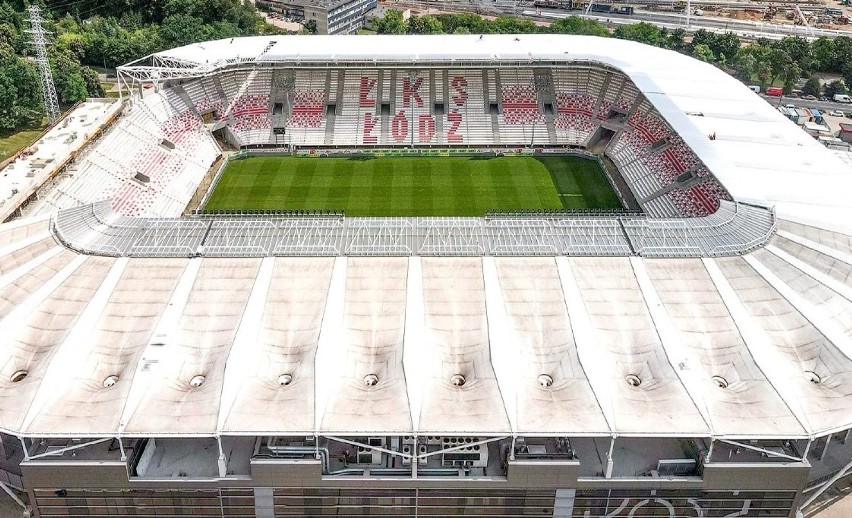 Stadion ŁKS. Tak będzie wyglądał napis na trybunach ŁKS. Będzie jeszcze herb i nazwisko patrona. Kibice krytykują