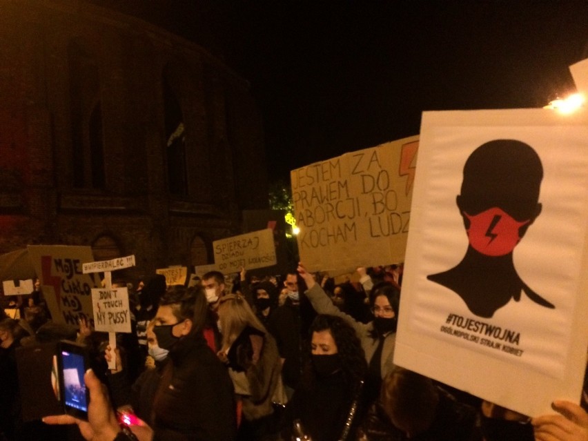 Tak wyglądały strajki kobiet w Krośnie Odrzańskim i Gubinie...