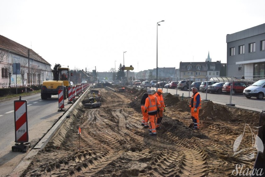 Pasaż zielony w centrum Sławy