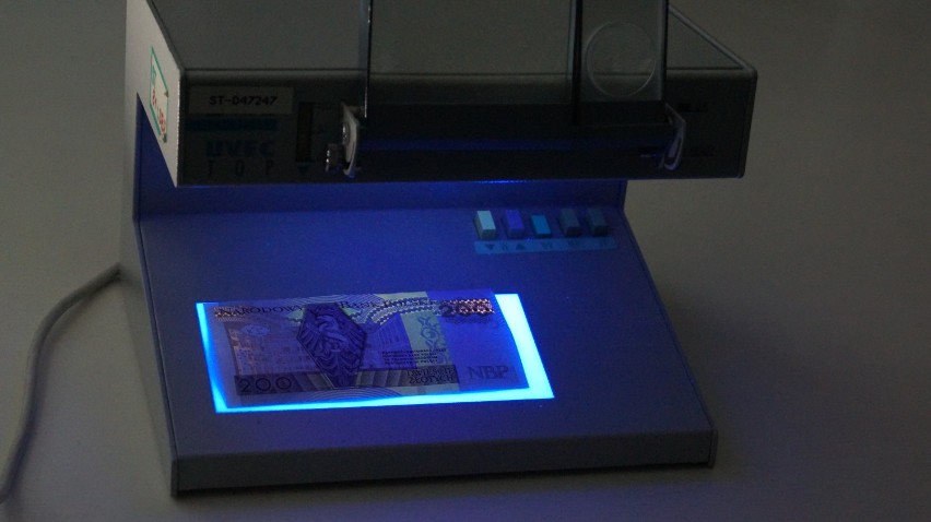 Nowy banknot 200 złotych wchodzi do obiegu [zdjęcia, wideo]