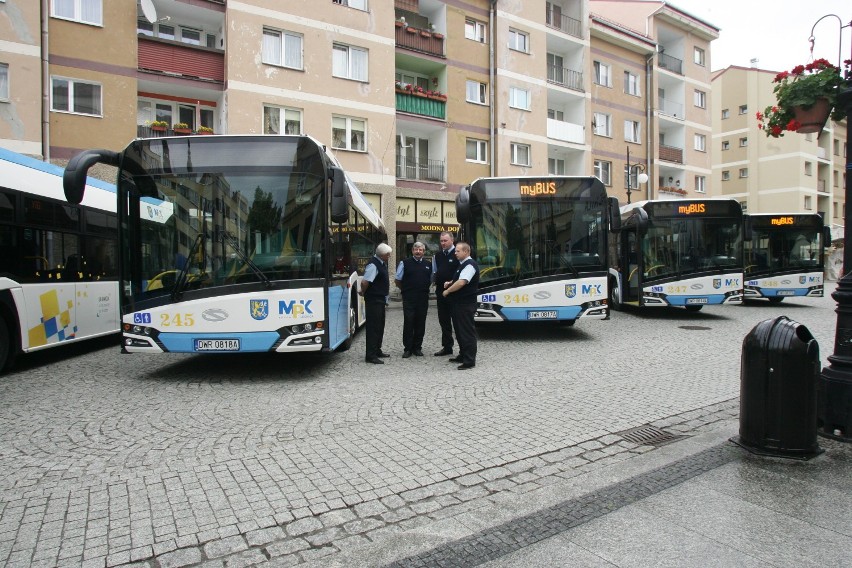 LINIE NR „1” i „11” 

wszystkie kursy linii „11” zostaną...