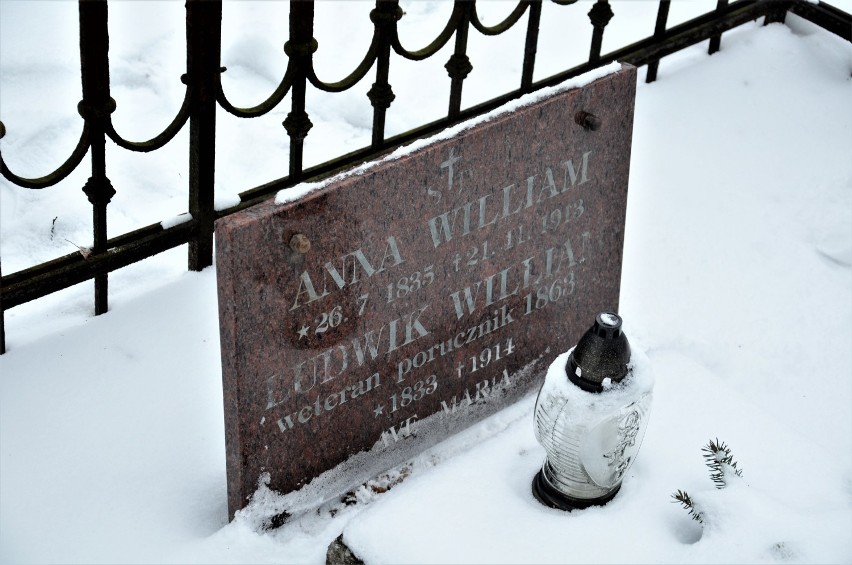 Grób Ludwika Williama na cmentarzu w Rogoźnie