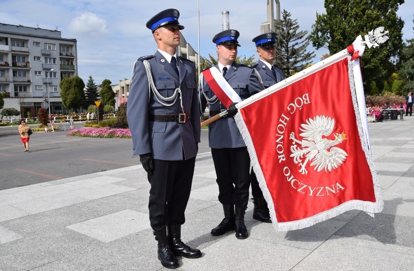 Nadanie sztandaru Komendzie Powiatowej Policji w Oświęcimiu