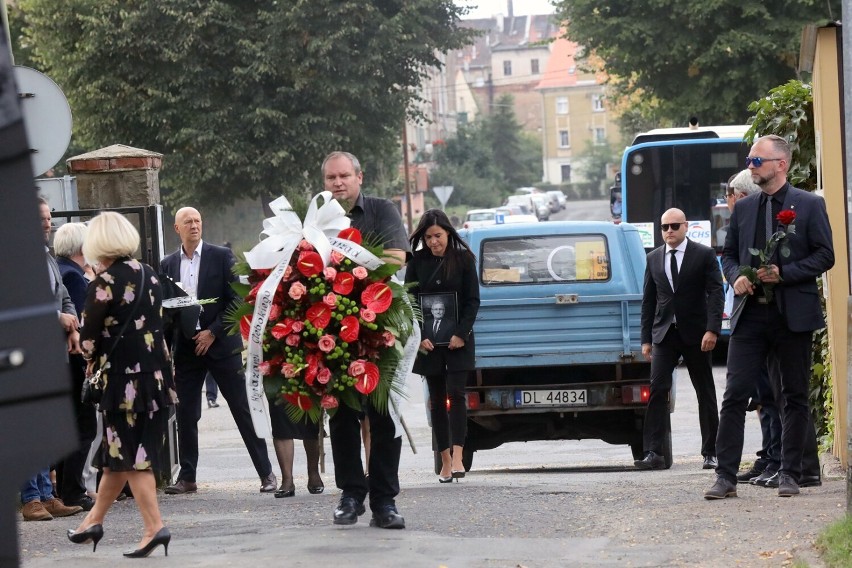 Pogrzeb Ryszarda Białka w Legnicy. Wiceprezydenta miasta żegnały setki osób