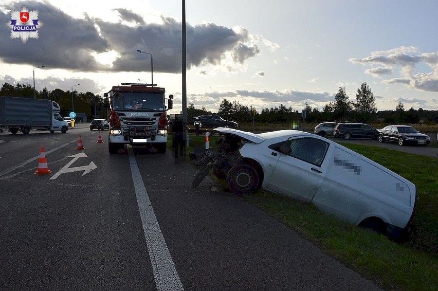 Kierowca mercedesa nie ustąpił pierwszeństwa. Spowodował wypadek