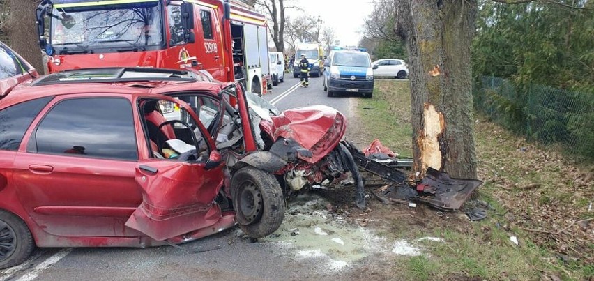 Trzy osoby ranne wyniku wypadku samochodowego w Mościskach