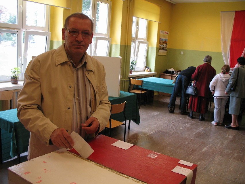 Andrzej Zarzycki zagłosował także w lokalu wyborczym nr 30 w...