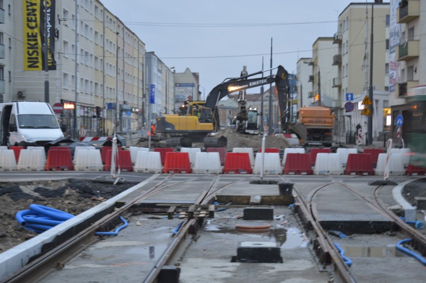 "Gorzów, Gorzów rozkopany... 100 objazdów tutaj mamy!" Zamiast denerwować się na objazdy, postanowiliśmy je... obśmiać! [PIOSENKA, ZDJĘCIA]