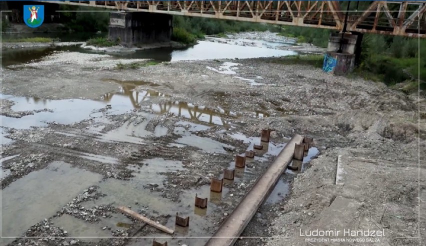 Nowy Sącz. Most na Kamienicy przy ul. Kamiennej będzie gotowy wkrótce. Trwa budowa tymczasowej przeprawy [ZDJĘCIA]
