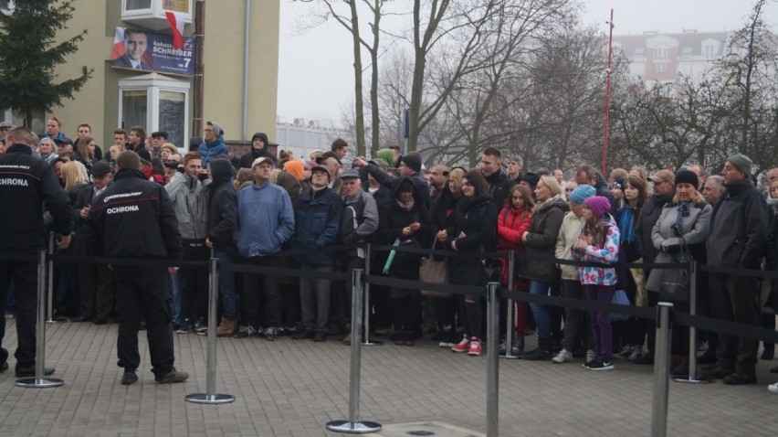 Biegi, krzyki i przepychanki na otwarciu Zielonych Arkad w Bydgoszczy [galeria, wideo]