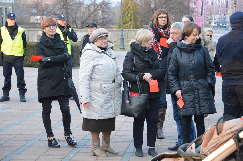 Protest w obronie praw kobiet w Głogowie [FOTO]
