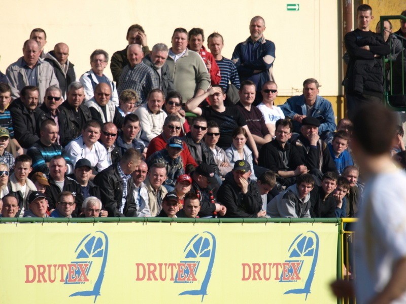 Drutex-Bytovia - Czarni 2:2. Wybierz najlepsze zdjęcie z meczu. Zostanie opublikowane w gazecie