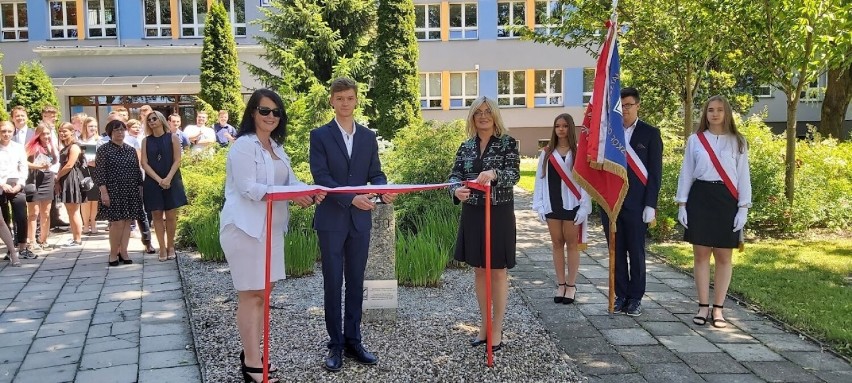 Lubliniec. Miejsce pamięci w Zespole Szkół Ogólnokształcąco-Technicznych ZDJĘCIA