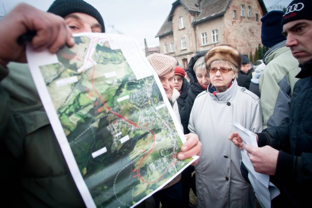 Mieszkańcy Konradowa chcą założyć stowarzyszenie, które będzie blokowało plany budowy obwodnicy Wałbrzycha i Szczawna-Zdroju przez ich dzielnicę