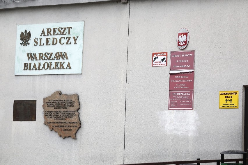 Warszawa. W areszcie śledczym na Białołęce kwitł handel narkotykami. "Słowik" z zarzutami