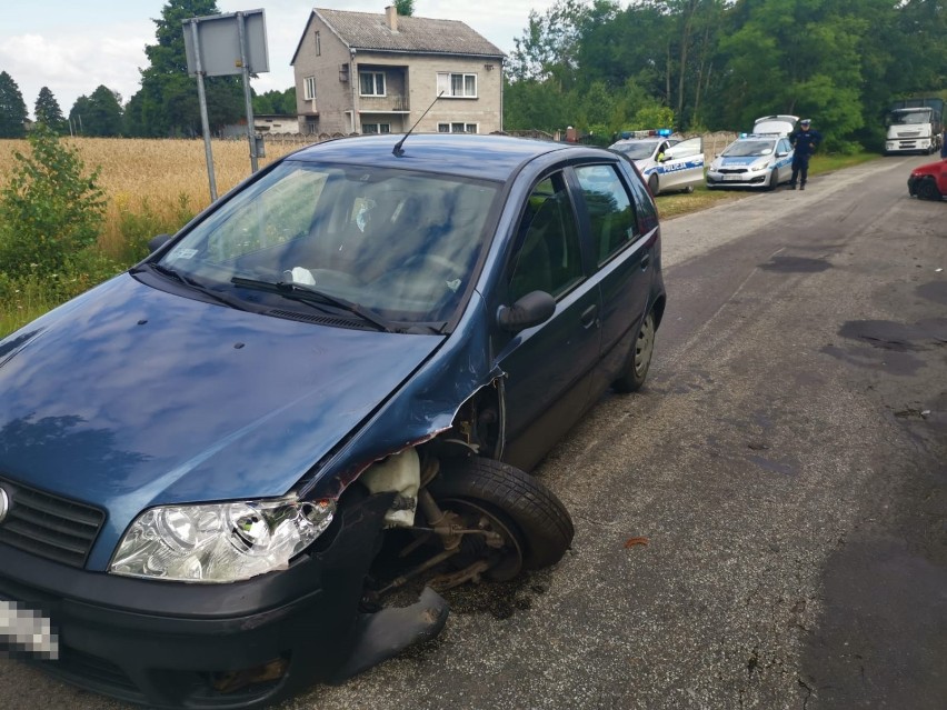 Gmina Gidle: Wypadek w miejscowości Borowa. Sprawca był kompletnie pijany [ZDJĘCIA]
