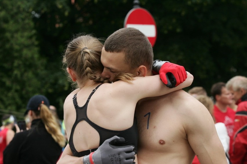 Bieg Szlakiem Wygasłych Wulkanów - Start (ZDJĘCIA)