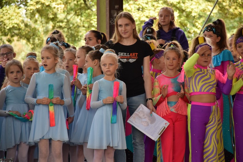 Bajkowy Piknik Rodzinny. Pokazy taneczne szkoły Skillart Dance Studio [ZDJĘCIA]