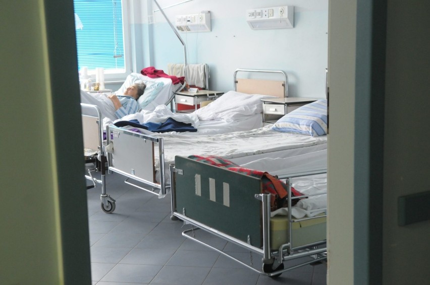 Likwidacja łóżek w szpitalach w woj. lubelskim. O 200 miejsc mniej. Od stycznia obowiązują nowe normy zatrudnienia pielęgniarek