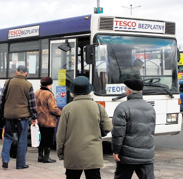 Autobusy Tesco mają być tylko dla klientów tej sieci