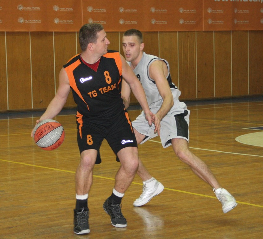 KRÓTKO: Koszykarze z Tarnowskich Gór graja w kolejnej edycji Rudzkiej Amatorskiej Ligi Koszykarzy