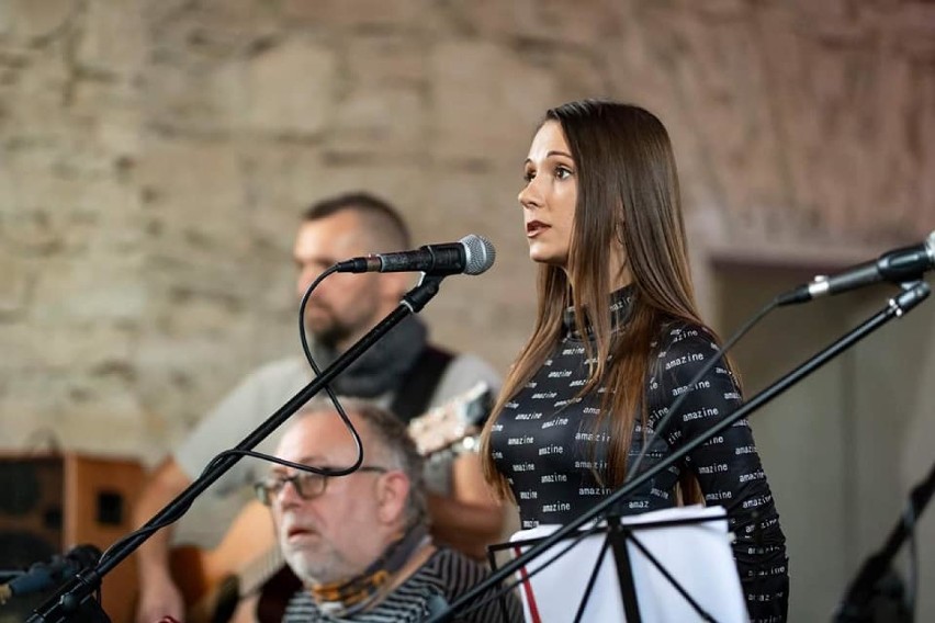 Darłowski zespół "Bez Pośpiechu" wziął udział w koncercie na rzecz ratowania cerkwi w Baligrodzie