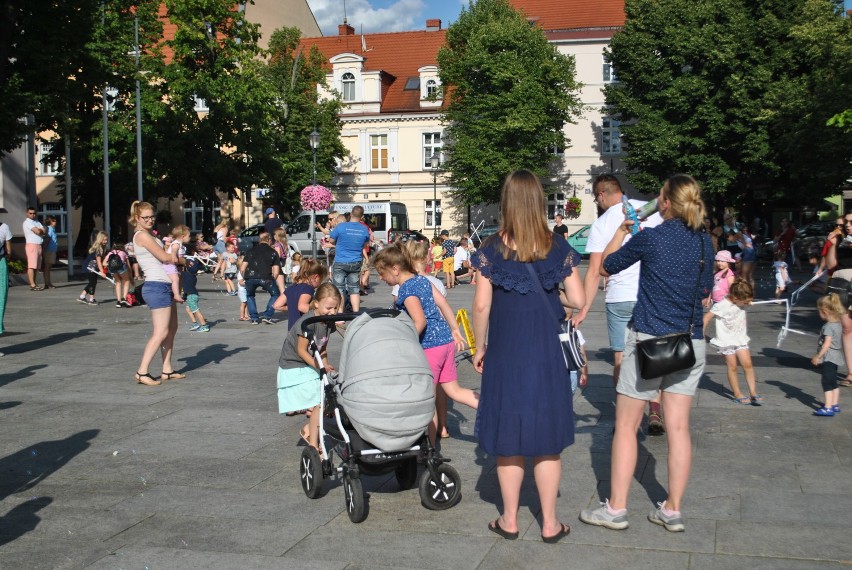 Mini Festiwal Baniek Mydlanych na wolsztyńskim Rynku 