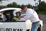 Dziewięciolatek za kierownicą 300-konnej rajdówki! Zbudował mu ją nysanin Paweł Dytko, kierowca rajdowy i wyścigowy. "Młody Pelikan" wymiata