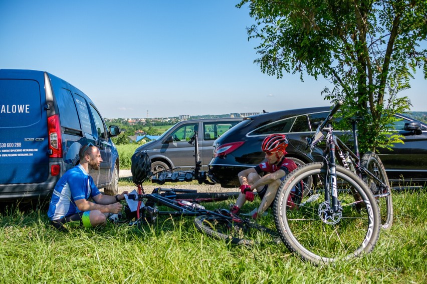 Tarnów. Rozpoczęła się 28. edycja Pucharu MTB Tarnowa. Kolarze górscy ścigali się pod Górą św. Marcina [ZDJĘCIA]        