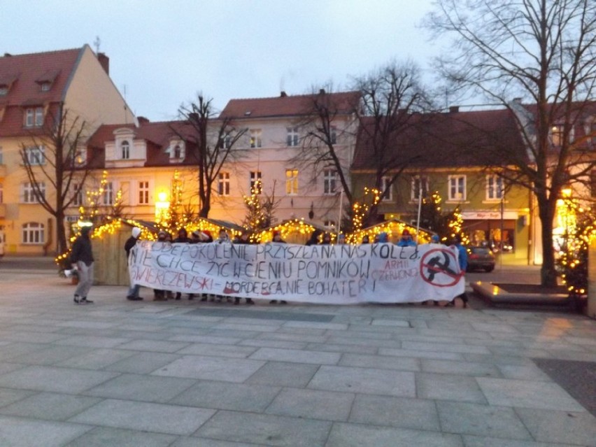 Wolsztyn manifestacja na Rynku