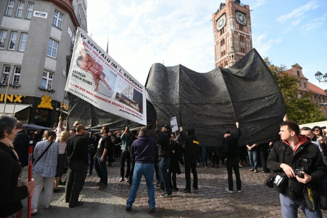 Zobacz także: Czarny protest w Toruniu [ZDJĘCIA]

Manifestacja pro-life w Toruniu [ZDJĘCIA]