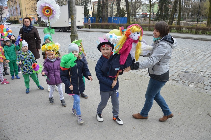Dzieci powitały wiosnę w Głogowie [FOTO]