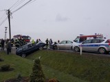 Czołowe zderzenie pod Krakowem, jedna osoba ranna