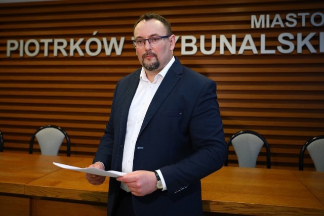 Radny Łukasz Janik, przewodniczący Klubu Radnych PiS w Piotrkowie