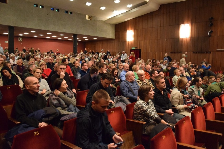 Premiera filmu o Częstochowie 1939-1945 [ZDJĘCIA] Sala w klubie Politechnik pękała w szwach, a publiczność nagrodziła twórców brawami