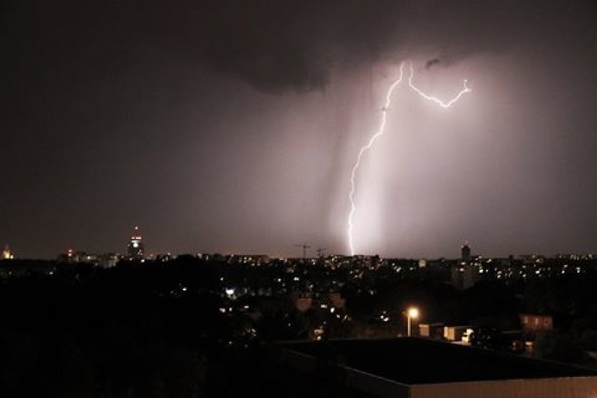 Burza w Szczecinie? Ostrzeżenie Centrum Zarządzania Kryzysowego