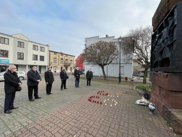 Uroczystości z okazji 39. rocznicy ogłoszenia stanu wojennego w Żninie.