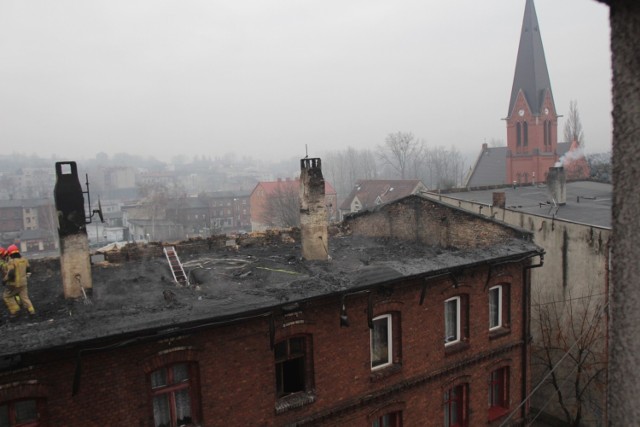 Mieszkańcy poszkodowani w pożarze kamienicy w Rudzie Śląskiej otrzymali już lokale zastępcze. Obecnie udzielana jest im dalsza pomoc