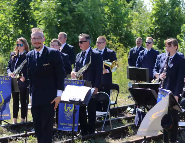 Kolejowa Orkiestra Dęta w Piotrkowie zagrała koncert "Para Buch" na Festynie Historycznym "Uliczka Tradycji" w Radomiu