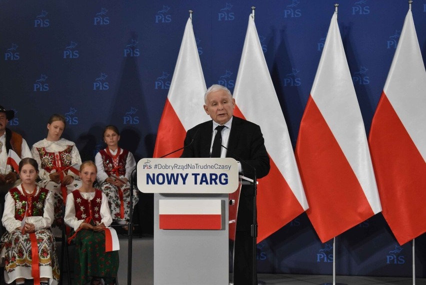 Nowy Targ. Jarosław Kaczyński: "Narody są równe, w tym Polska też. Niemcy muszą nam wypłacić odszkodowania" 