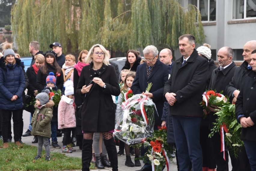 Dzień Niepodległości 2019. Złożono kwiaty pod pomnikiem poległych w Kuślinie